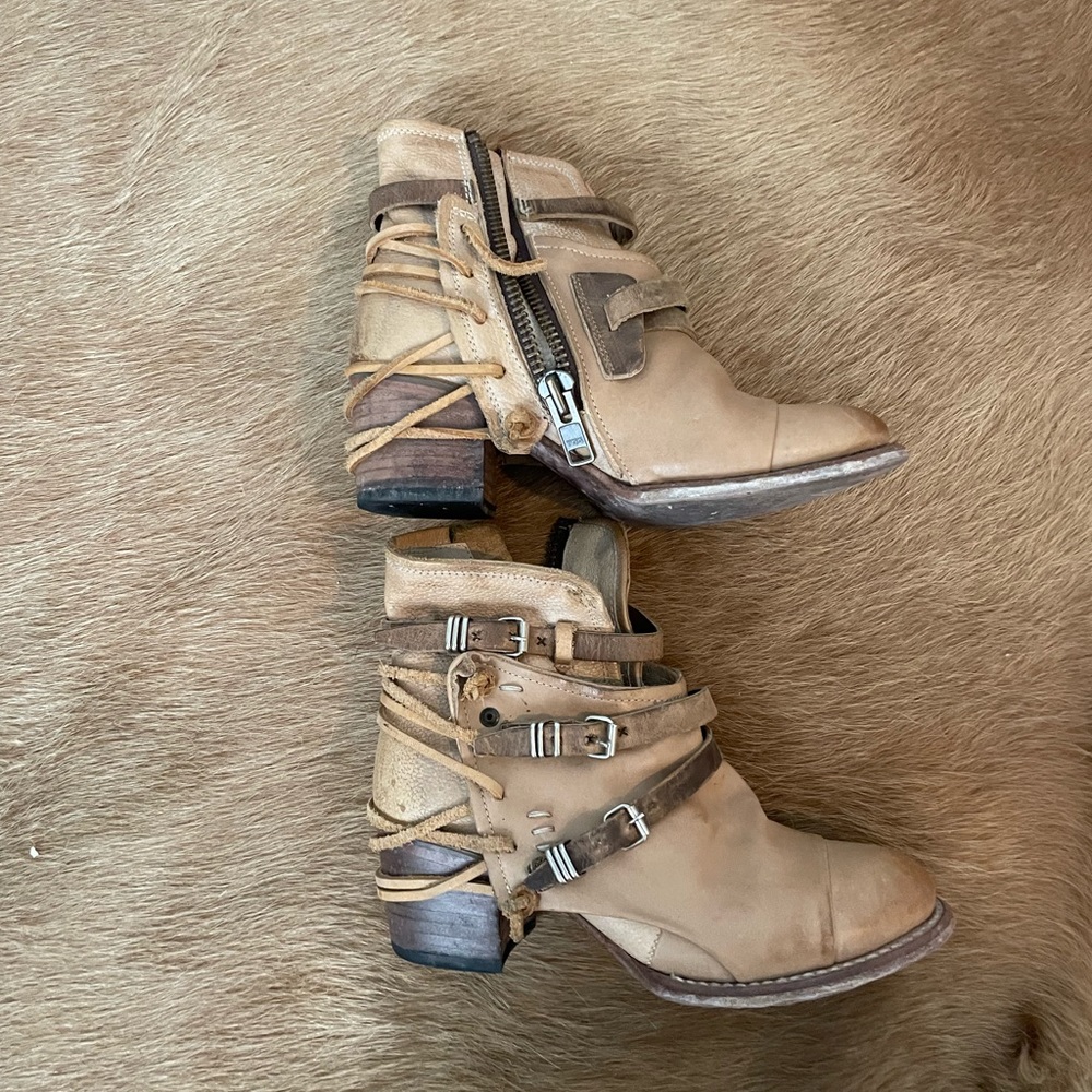 FREEBIRD BOOTS!!